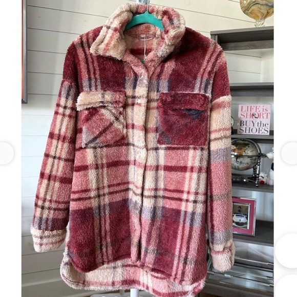 ViCI Plaid Shacket Teddy Soft Fall Jacket in Rose Pink Cream - Picture 3 of 11
